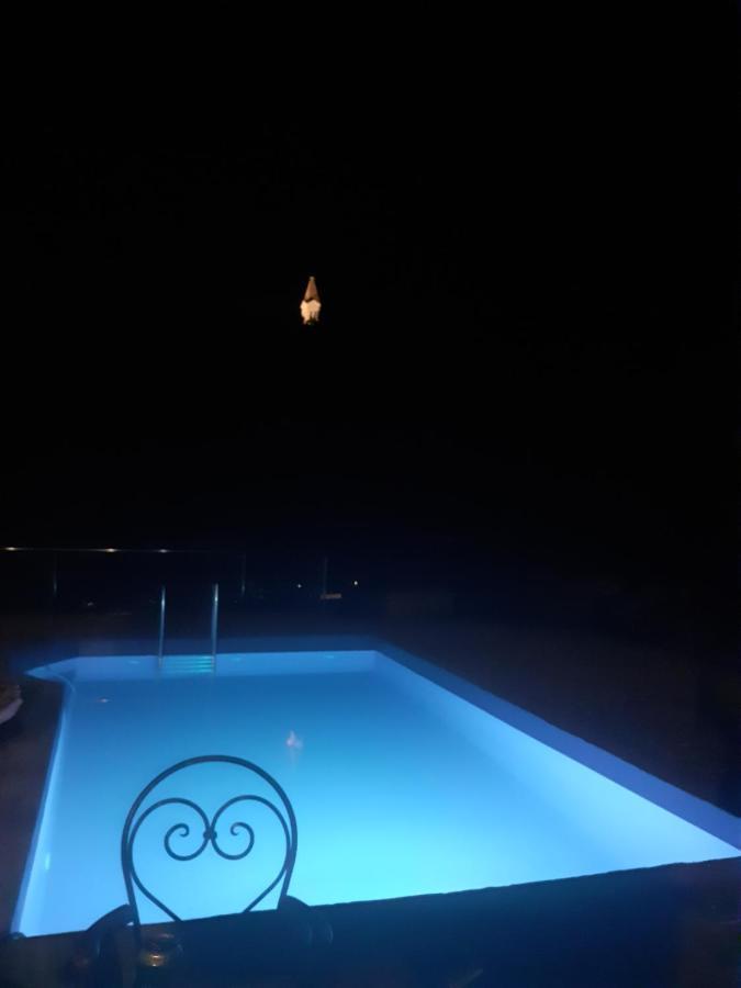 Moderna Kamena Kuca Sa Bazenom Villa *